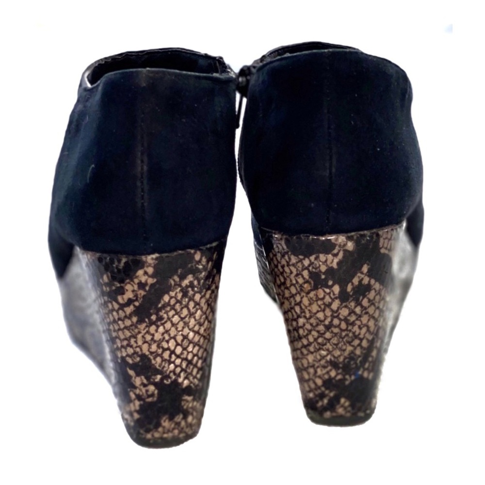 Attention Black Python Snakeskin Wedge 7.5 - image 3
